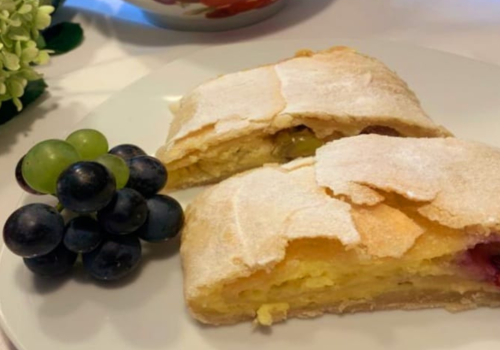 Weintraubenstrudel