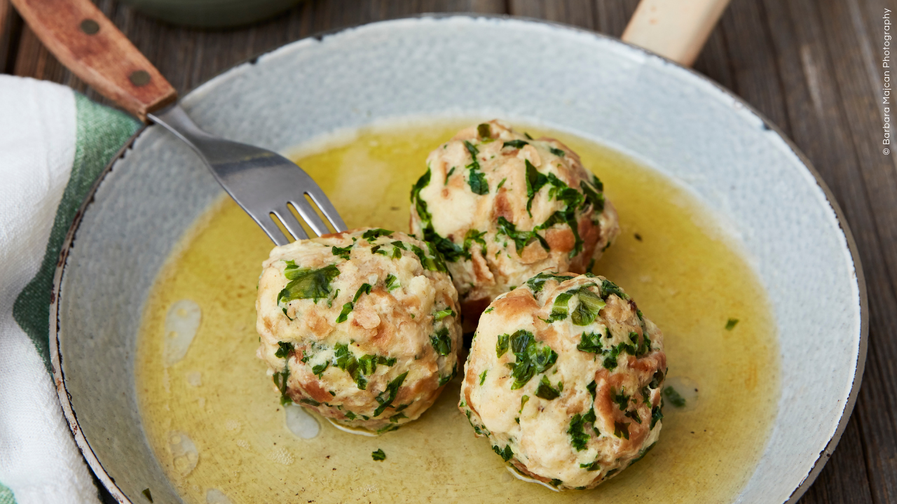 Bärlauchknödel mit brauner Butter