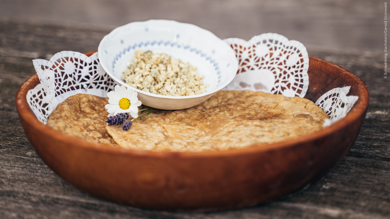 Roggane Krapfen mit Ennstaler Steirerkas g. U.